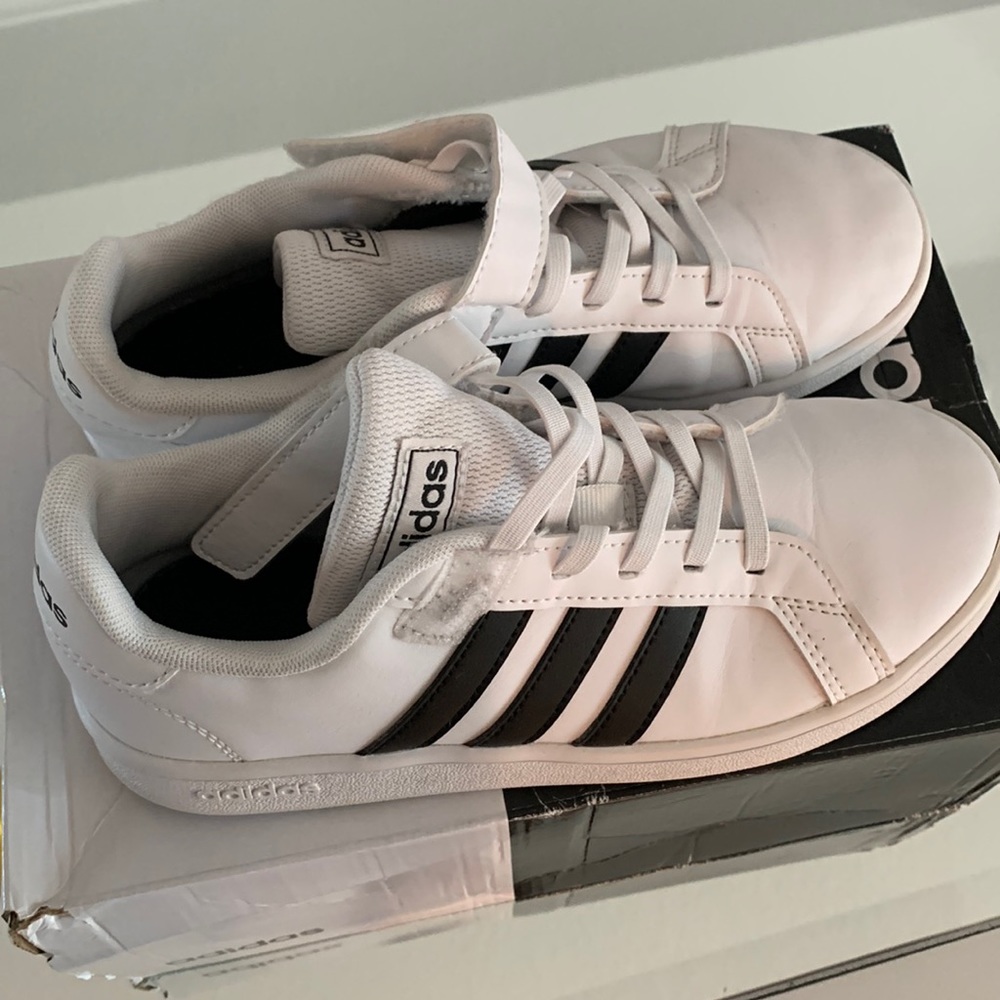 Adidas Grand Court C